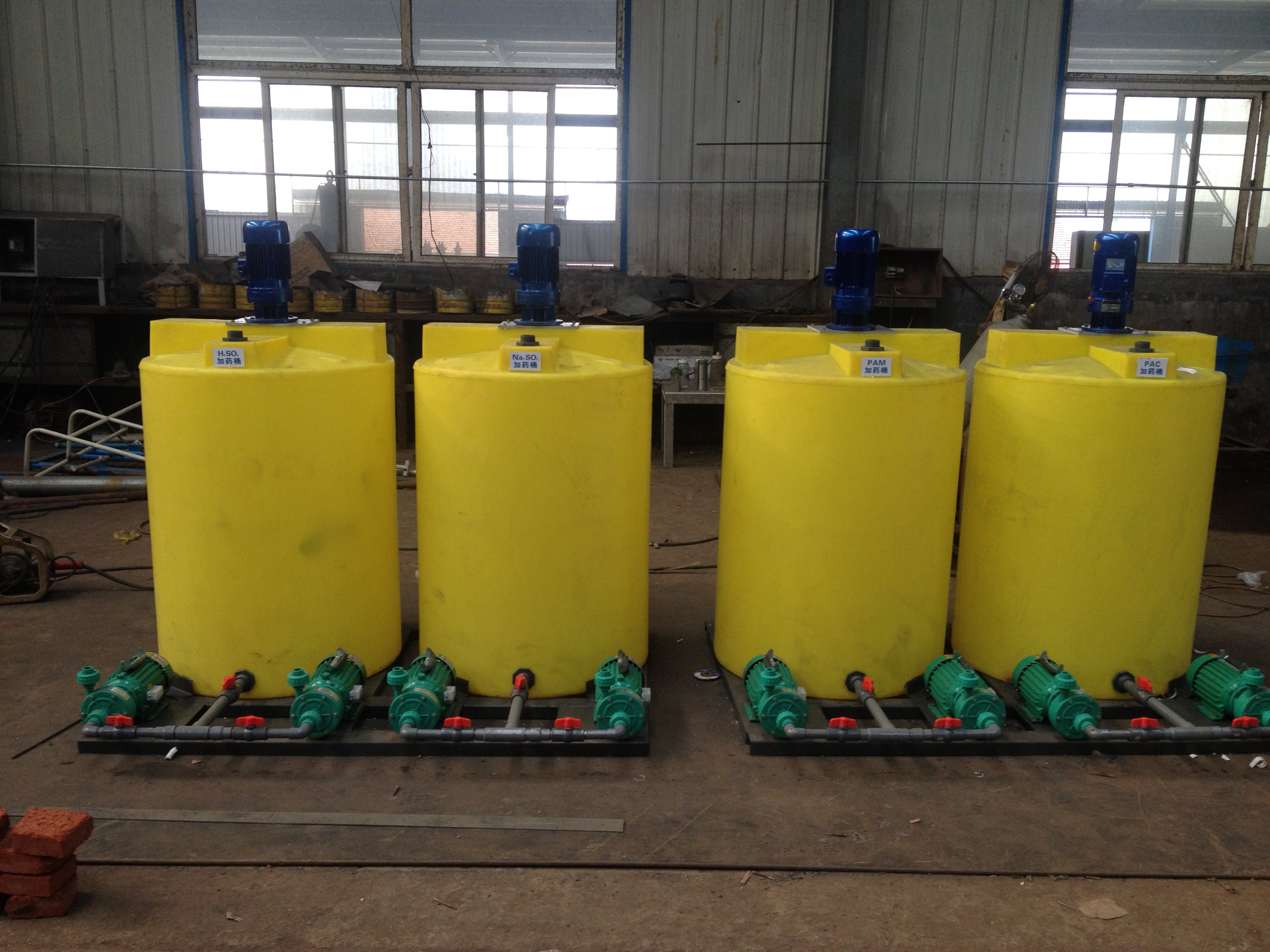 加藥設備絮凝劑如何實現定量投加-樂中環保