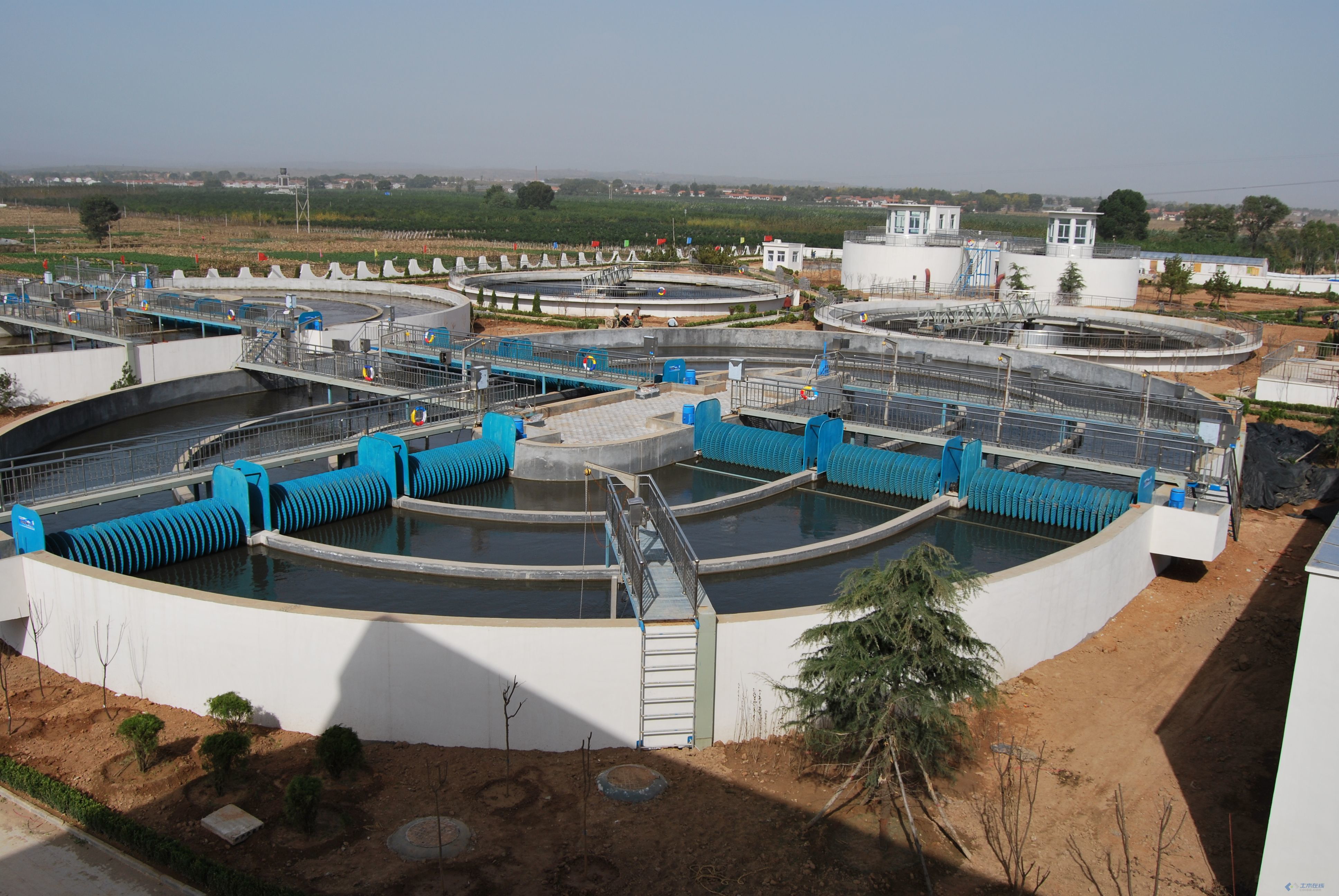 氧化溝為什么設置導流板和導流墻?如何設置?-樂中環保