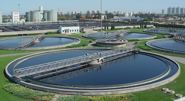 電滲析的特點應(yīng)用有哪些?-青島樂中環(huán)保科技有限公司